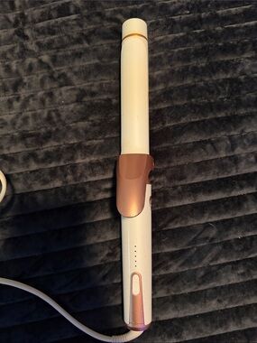 T3 White and Rose Gold Corded Curling Iron